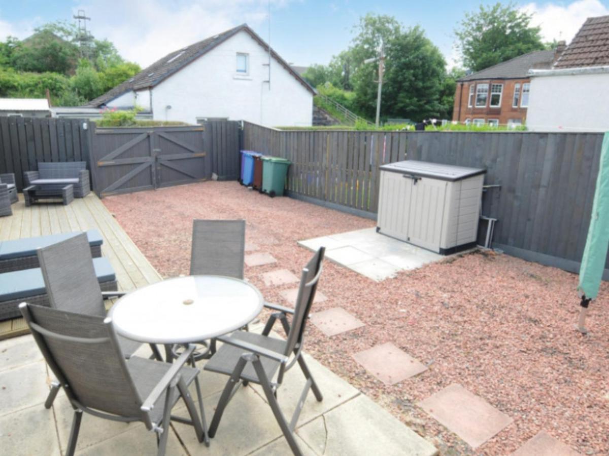 Cheerful One Bedroom Cottage With Parking Space. Glasgow Eksteriør billede
